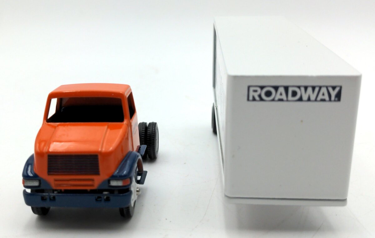 Winross 112-2 1:64 Scale Diecast Roadway Express Drop Gate Delivery Truck NIB