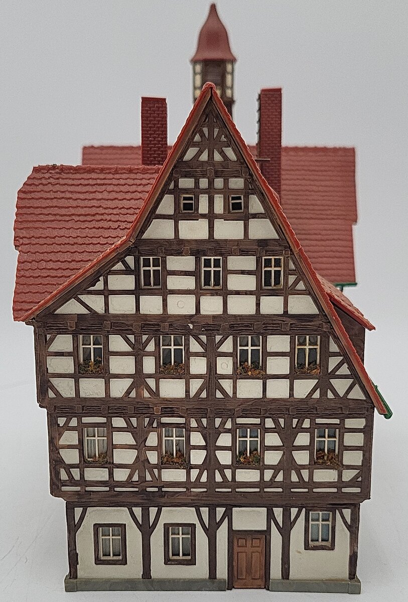 Kibri 38919 HO Half-Timbered House Building - Assembled EX