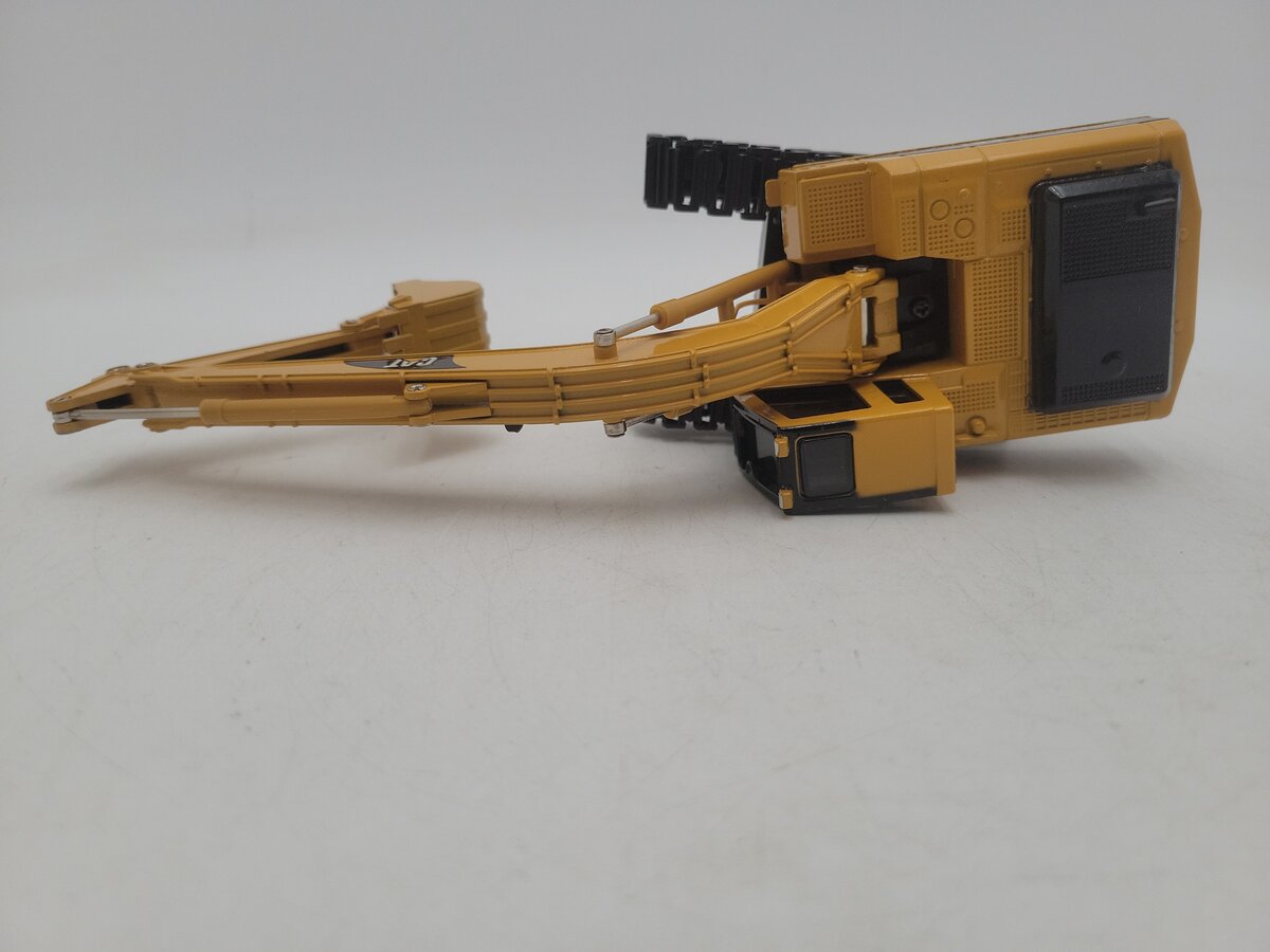 Shinsei 325C 1:50 Scale Diecast Caterpillar Hydraulic Excavator LN/Box