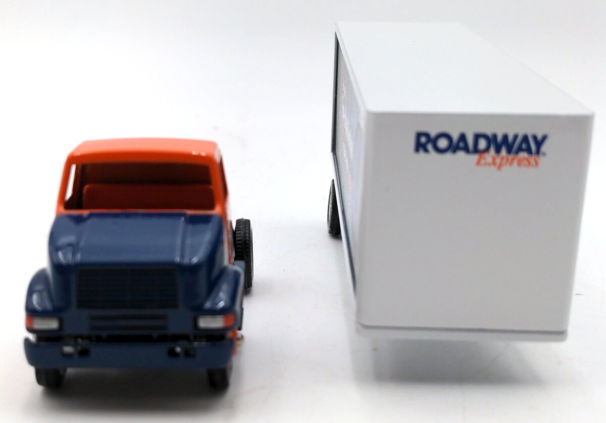 Winross 48062 1:64 Scale Diecast Roadway Express Time Critical Tractor & Trailor NIB