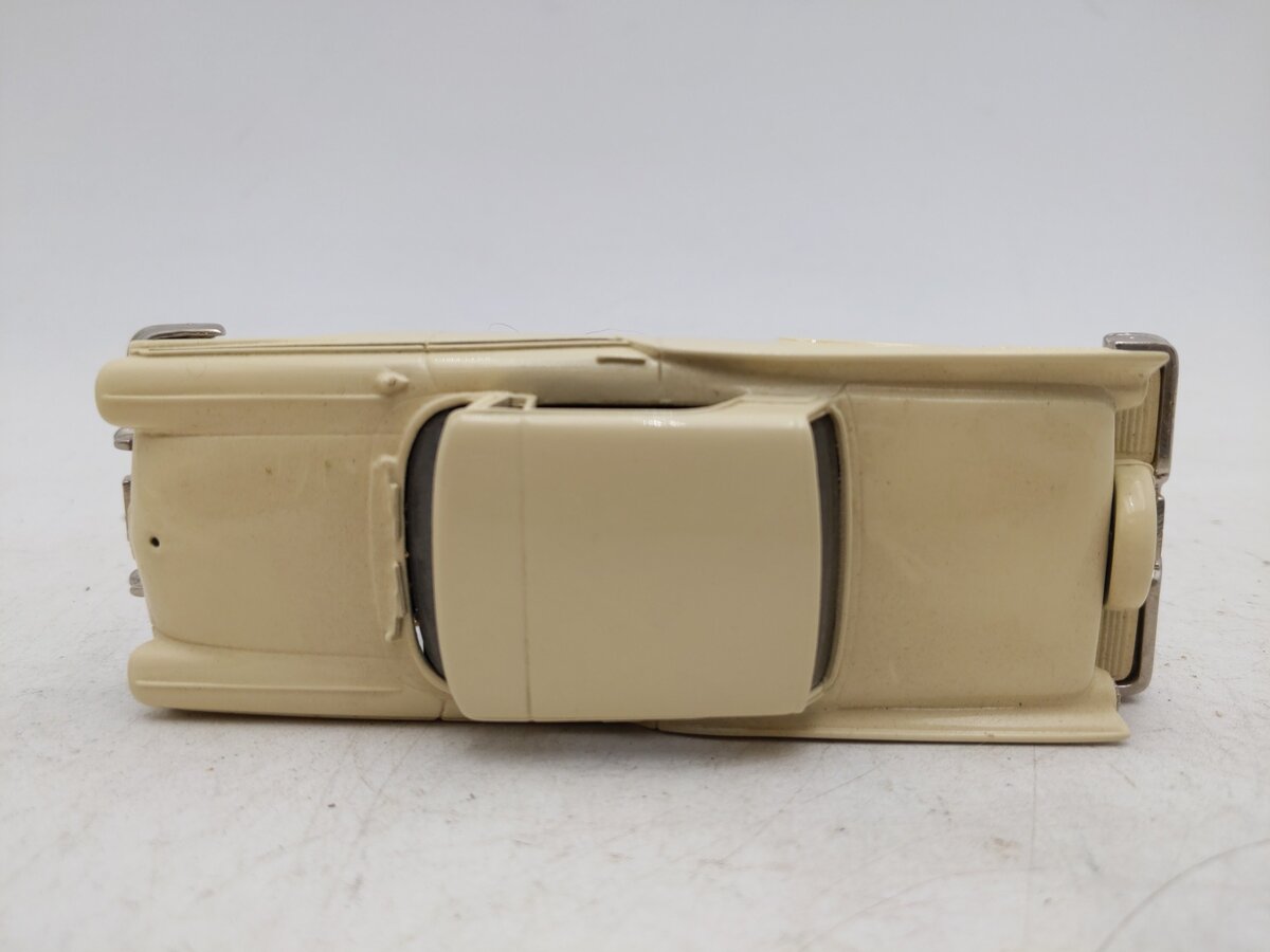 Brooklin Models 35 1:43 1957 Ford Fairlane Skyliner EX/Box