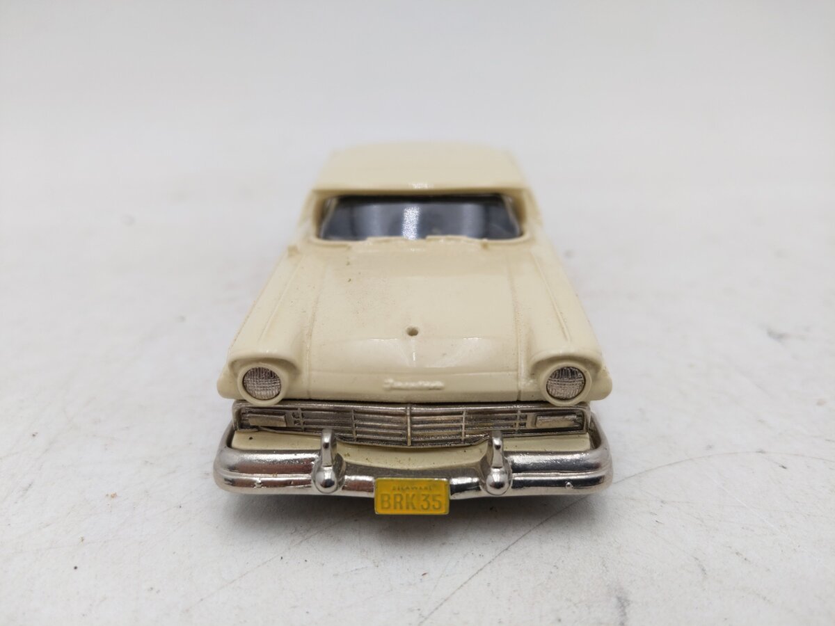 Brooklin Models 35 1:43 1957 Ford Fairlane Skyliner EX/Box