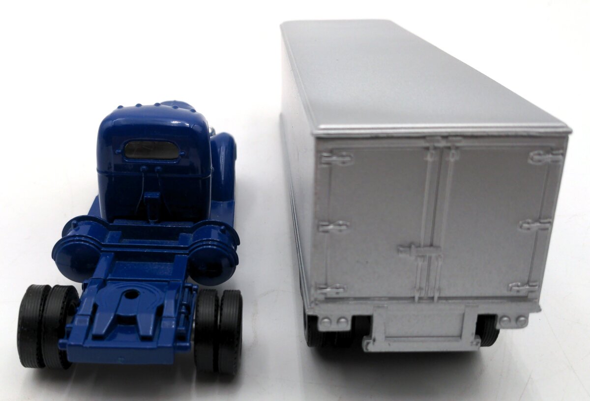 Ertl 9257UP 1:43 Diecast 1947 International KB-12 Cab And Semi Trailer EX/Box