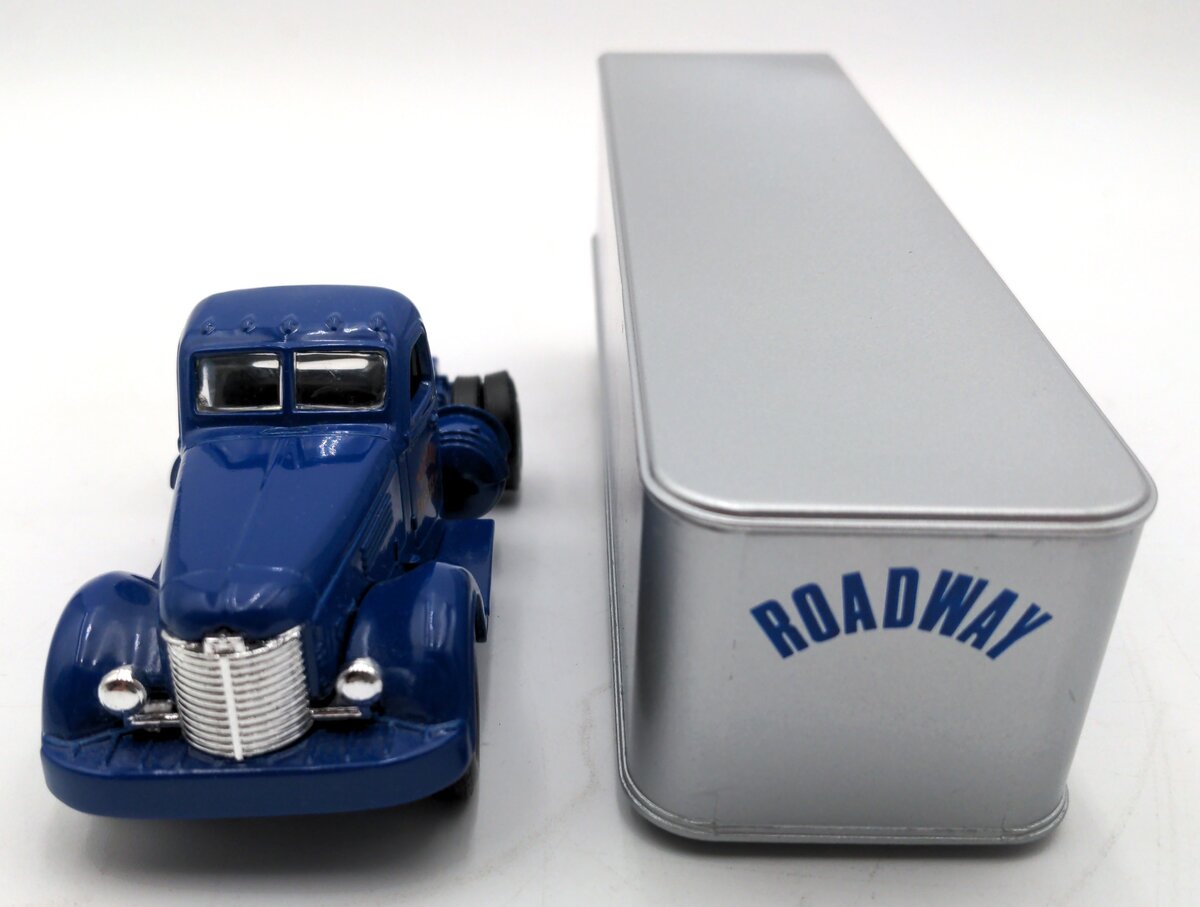 Ertl 9257UP 1:43 Diecast 1947 International KB-12 Cab And Semi Trailer EX/Box