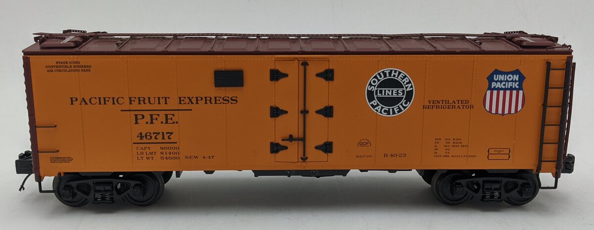 MTH 20-3228C O Gauge Pacific Fruit Express 40' Steel Side Reefer Car #46717 VG