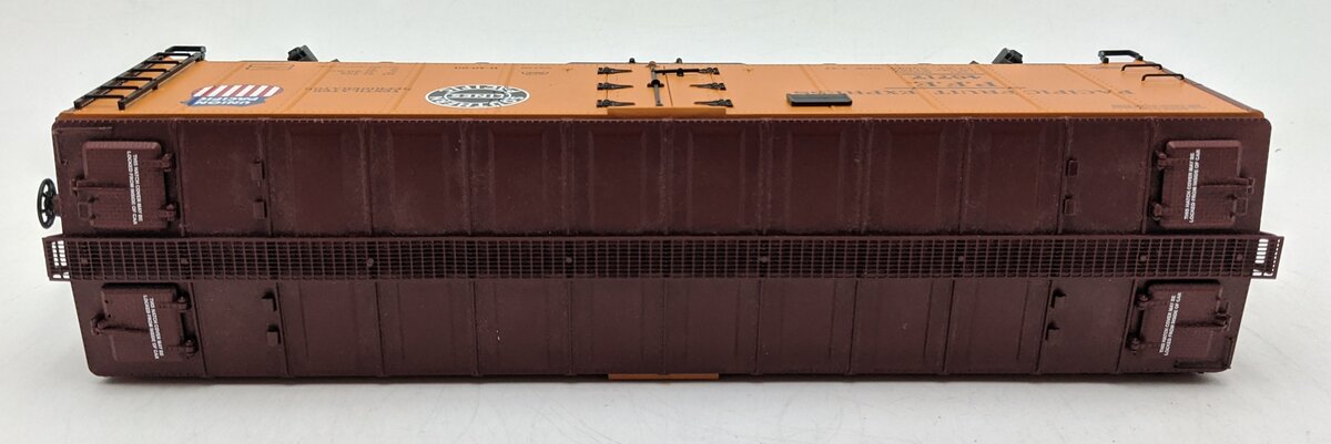 MTH 20-3228C O Gauge Pacific Fruit Express 40' Steel Side Reefer Car #46717 VG