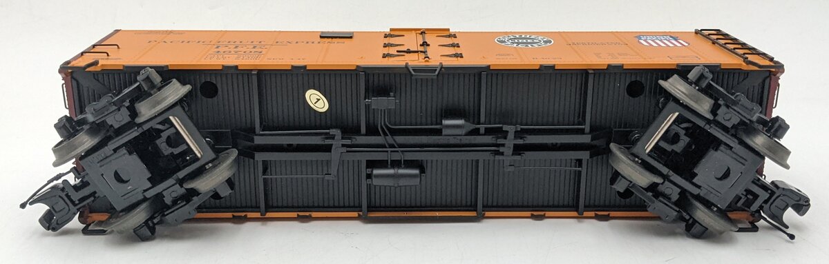 MTH 20-3228A O Gauge Pacific Fruit Express 40' Steel Side Reefer Car #46708 VG