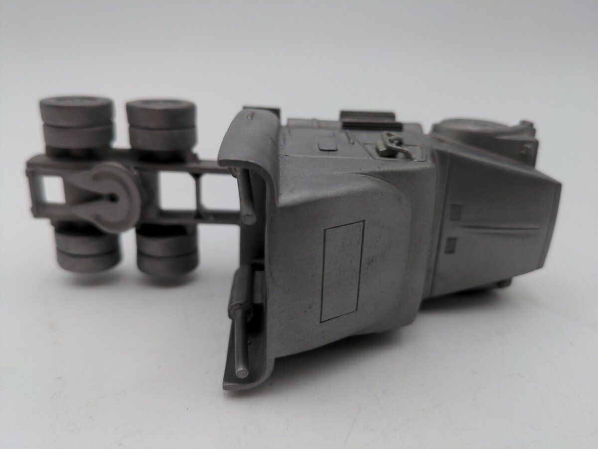 Volvo Merchandise Corp Pewter 1981-1987 Sleeper Cab Truck VG