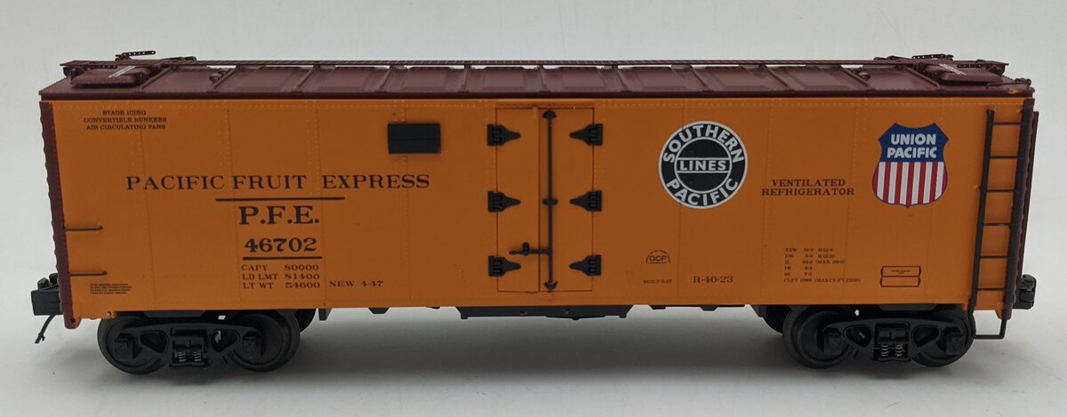 MTH 20-3228A O Gauge Pacific Fruit Express 40' Steel Side Reefer Car #46702 VG