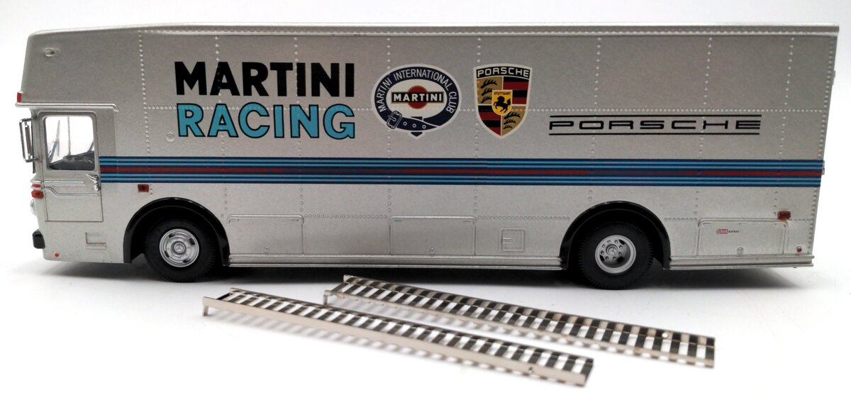 Premium ClassiXXs 1:43 Mercedes Benz O 317 K Martini Racing Car Transport Van NEW