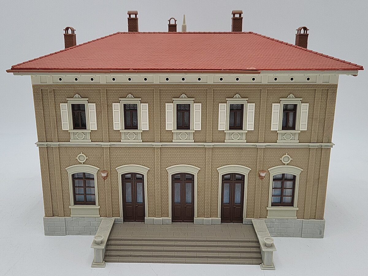 Kibri 9534 HO Country Estate House - Assembled EX