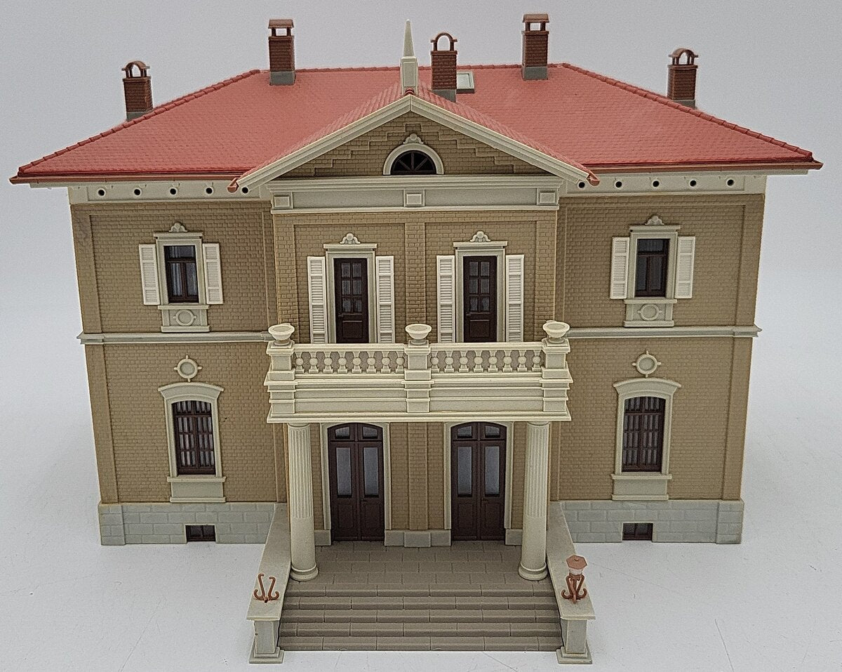 Kibri 9534 HO Country Estate House - Assembled EX