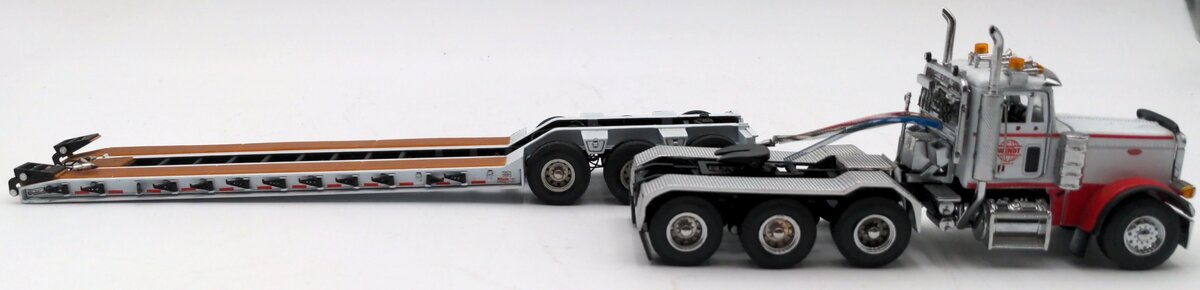 Sword Models SW2027-WEN 1:50 Scale Diecast 379 Day Cab w/ Rogers Lowboy Trailer VG