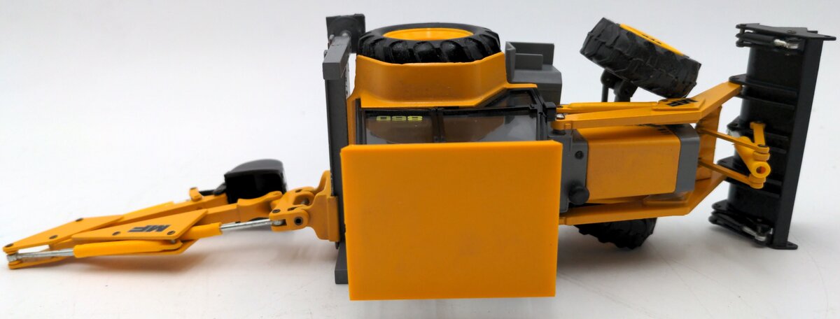 Conrad 2955 1:35 Scale Diecast Massey Ferguson 860 Backhoe Loader VG