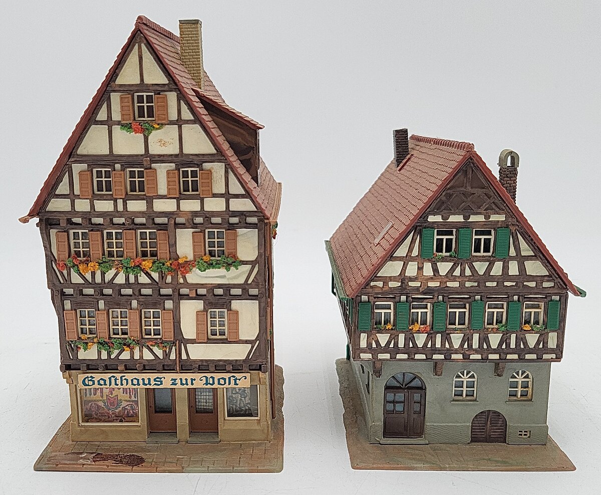Kibri HO Scale Assorted Assembled Buildings: 8408, 8410 [2] EX