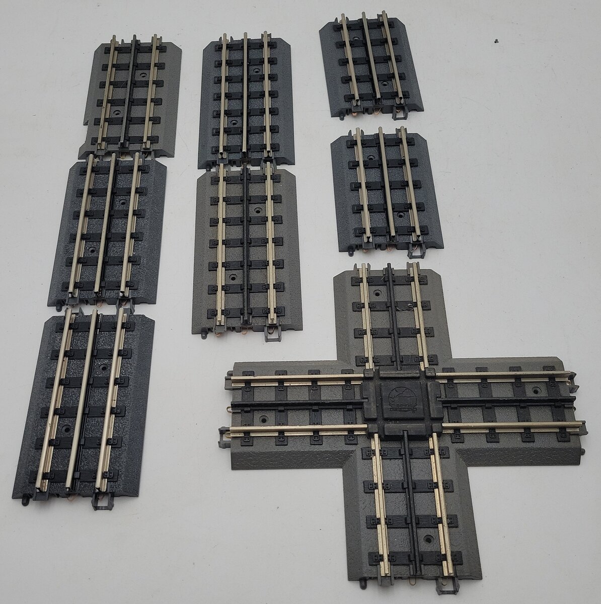 MTH O Gauge Assorted Straight Track and Crossover  [8] EX