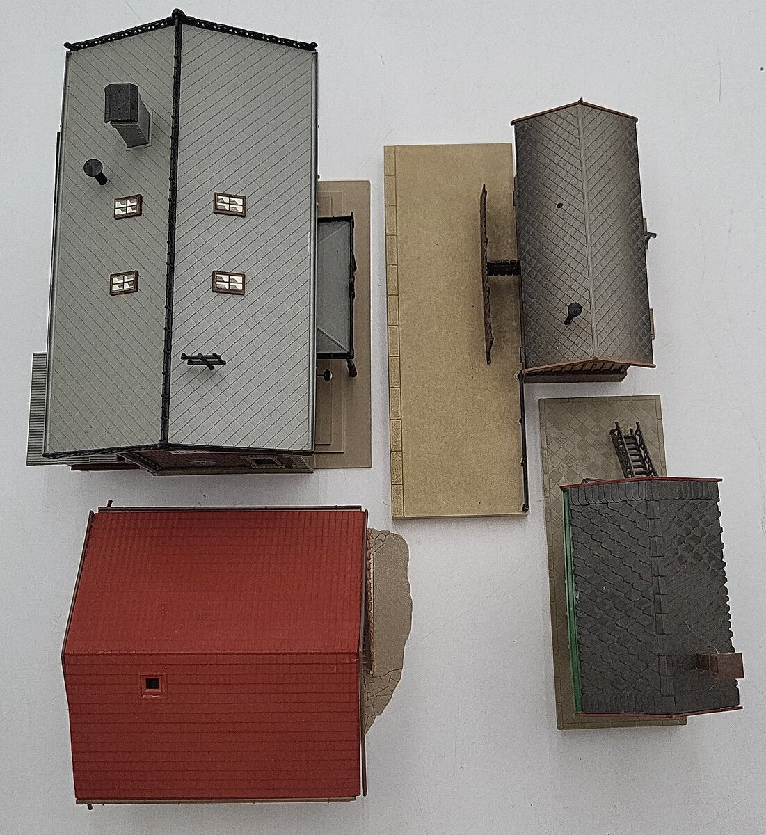 Vollmer HO Scale Assorted Assembled Buildings: 5731, 11599, 10807, 3703 [4] EX