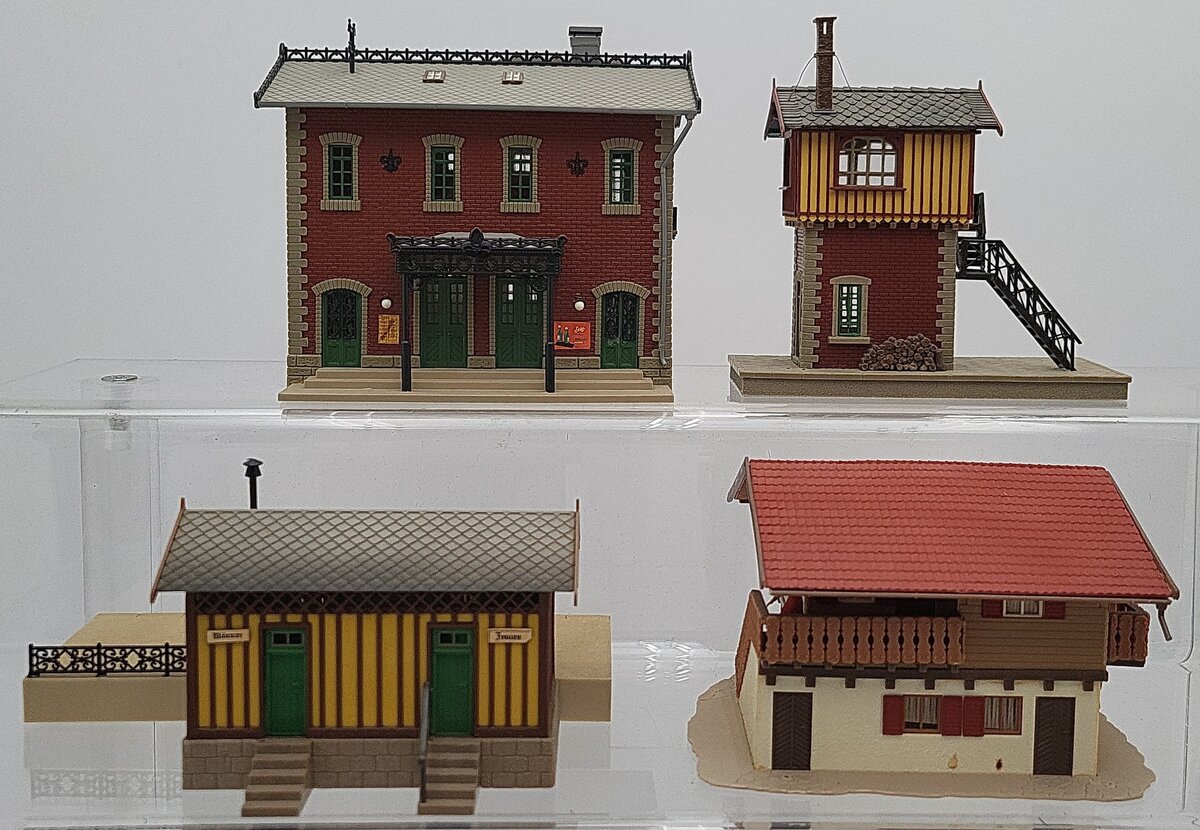Vollmer HO Scale Assorted Assembled Buildings: 5731, 11599, 10807, 3703 [4] EX