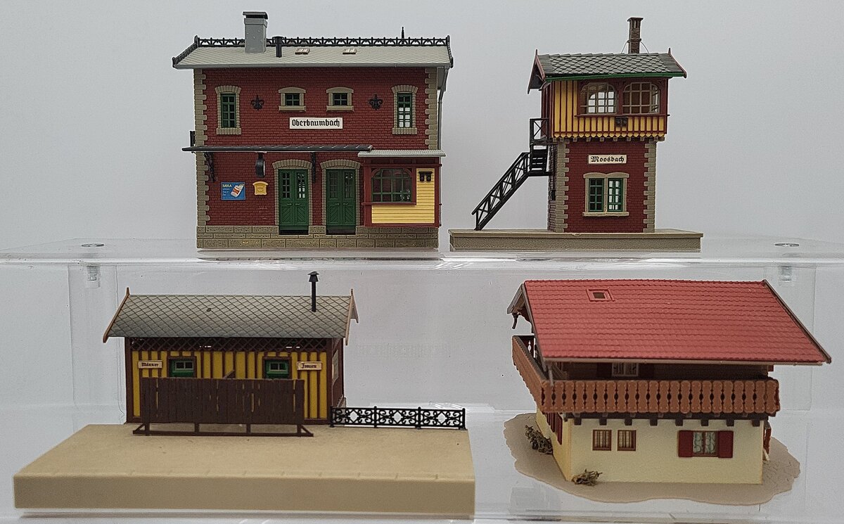 Vollmer HO Scale Assorted Assembled Buildings: 5731, 11599, 10807, 3703 [4] EX