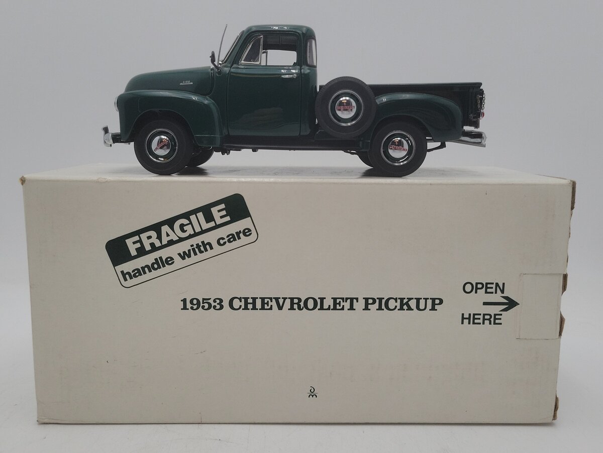 Danbury Mint 1953 1:24 Scale Dark Moss Green Chevrolet Pickup EX/Box