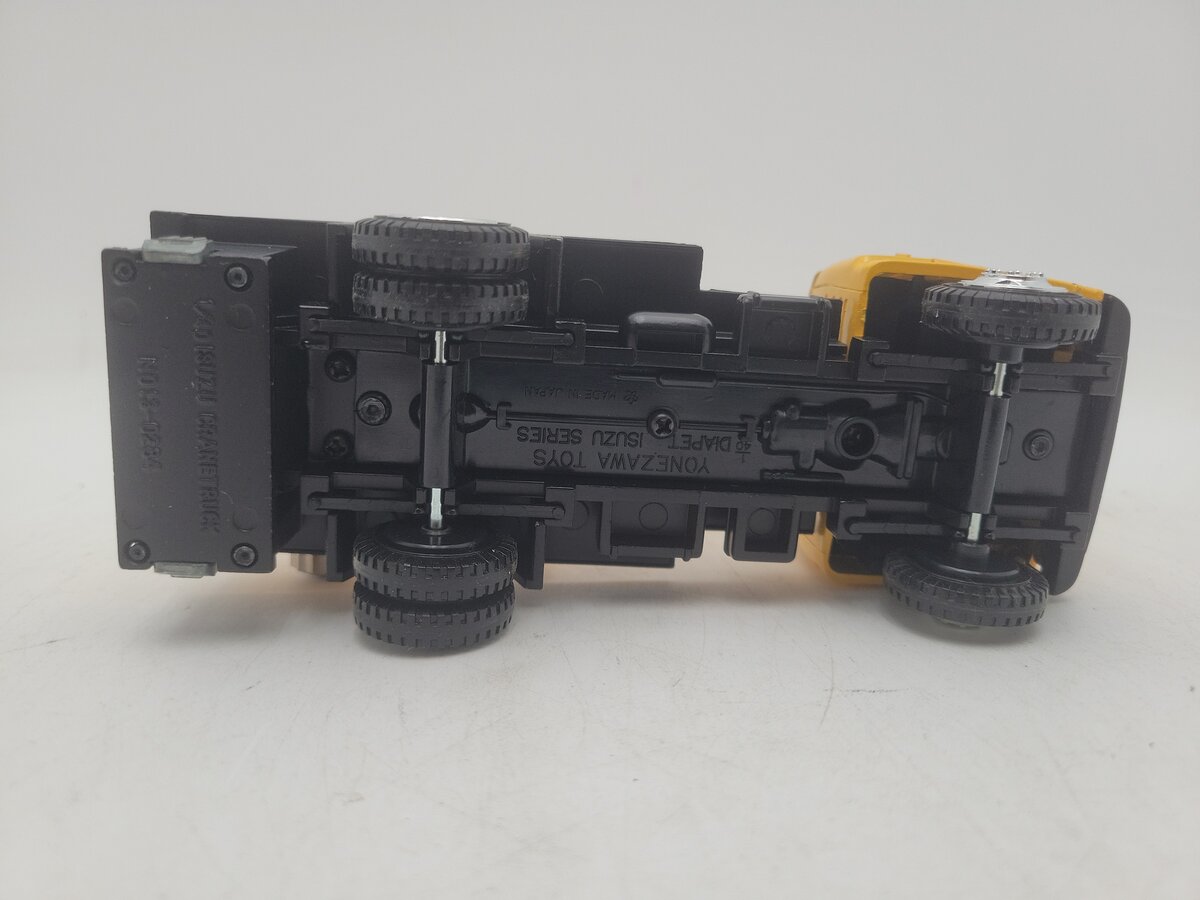 Yonezawa Toys 13-0284 1:40 Scale Diapet Isuzu Crane Truck Diecast Model EX/Box