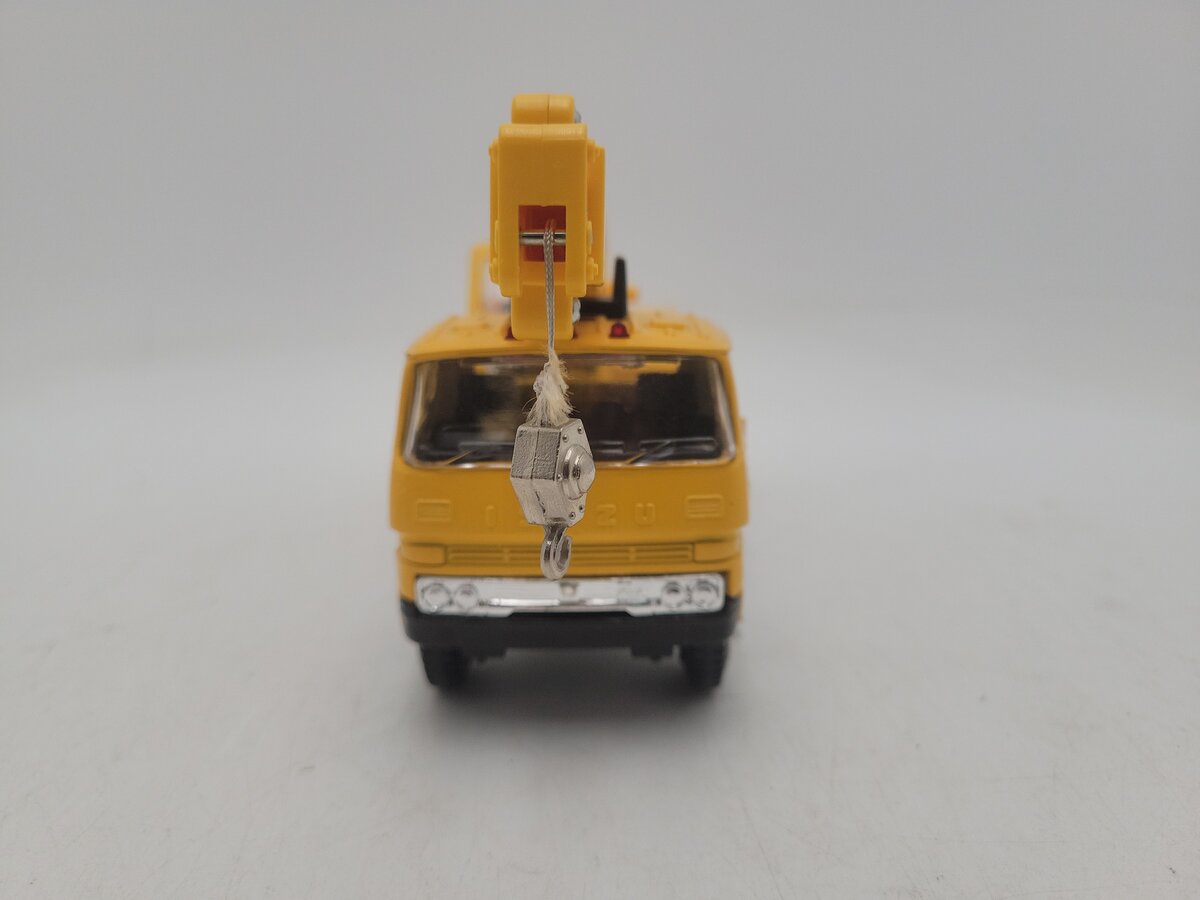 Yonezawa Toys 13-0284 1:40 Scale Diapet Isuzu Crane Truck Diecast Model EX/Box