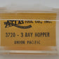 Atlas 3720 N Scale Union Pacific 3-Bay Covered Hopper #19711 EX/Box