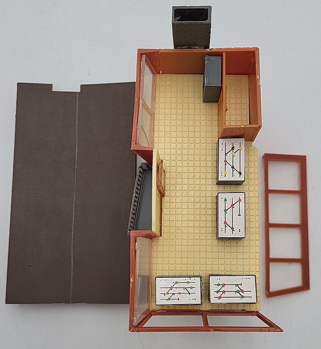 Kibri & Other HO Scale Assorted Assembled Buildings [3] EX