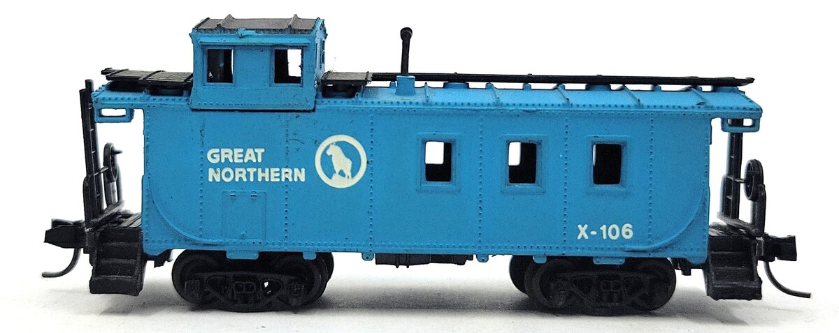 Bachmann 5404 N Scale Great Northern 36' Steel Caboose EX