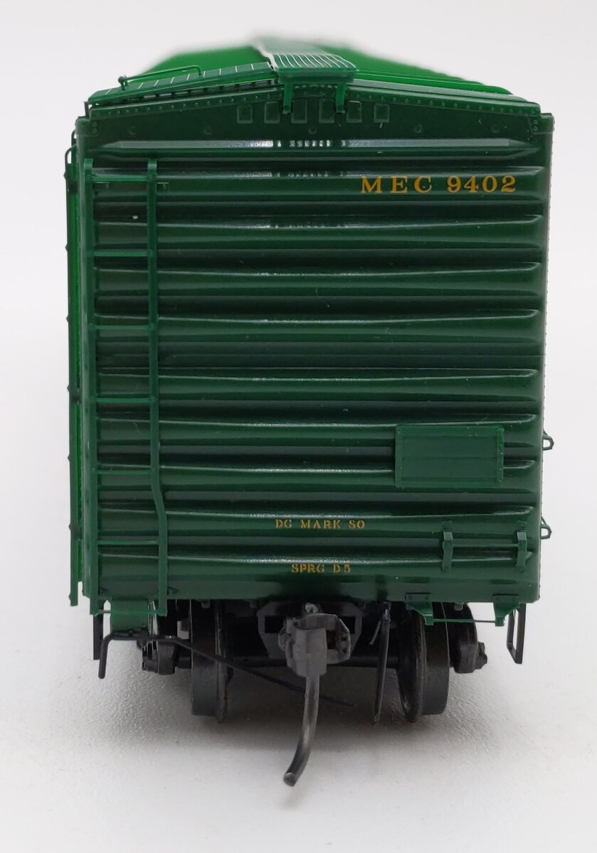 Kadee 6113 HO Maine Central 50' PS-1 Boxcar with Scale Coupler #9402 EX/Box