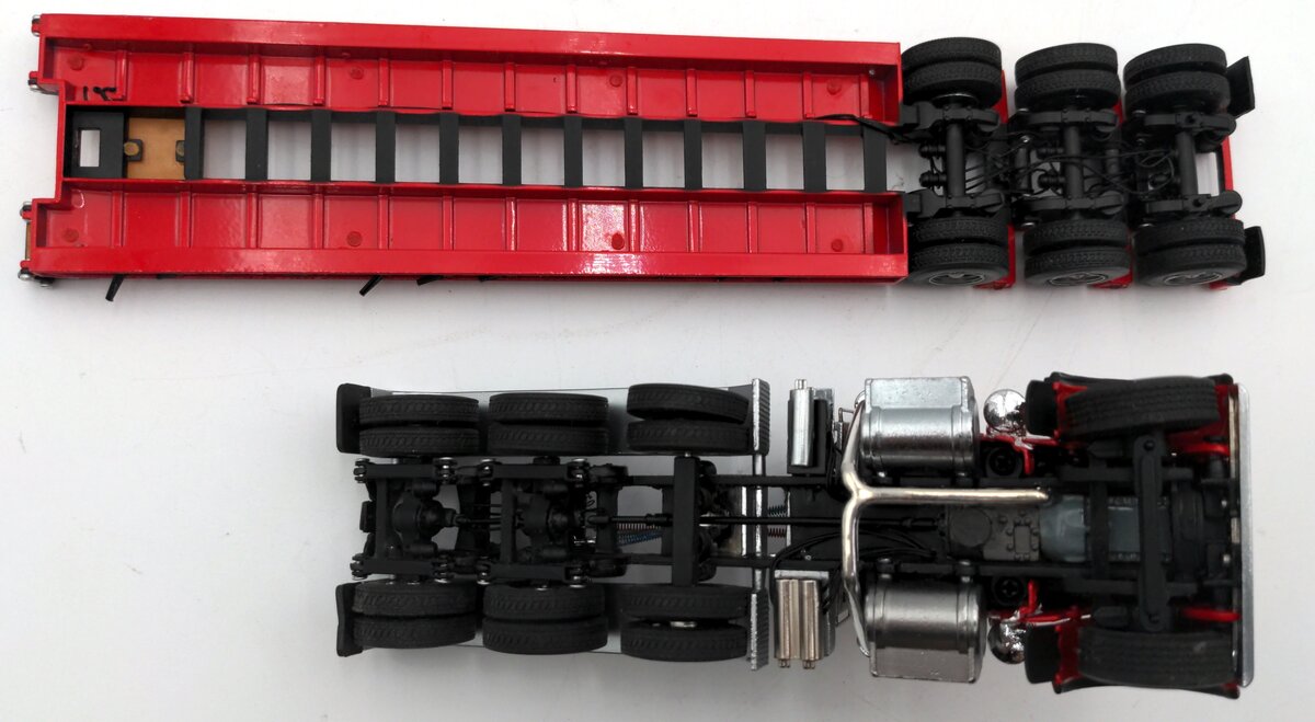 Sword Models SW2027-ALL 1:50 Diecast Peterbilt 379 Tractor w/ Lowboy Trailer VG