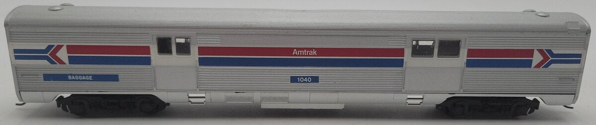 Athearn 1789 HO Scale Amtrak Streamlined Baggage Car # 1040 Kit EX
