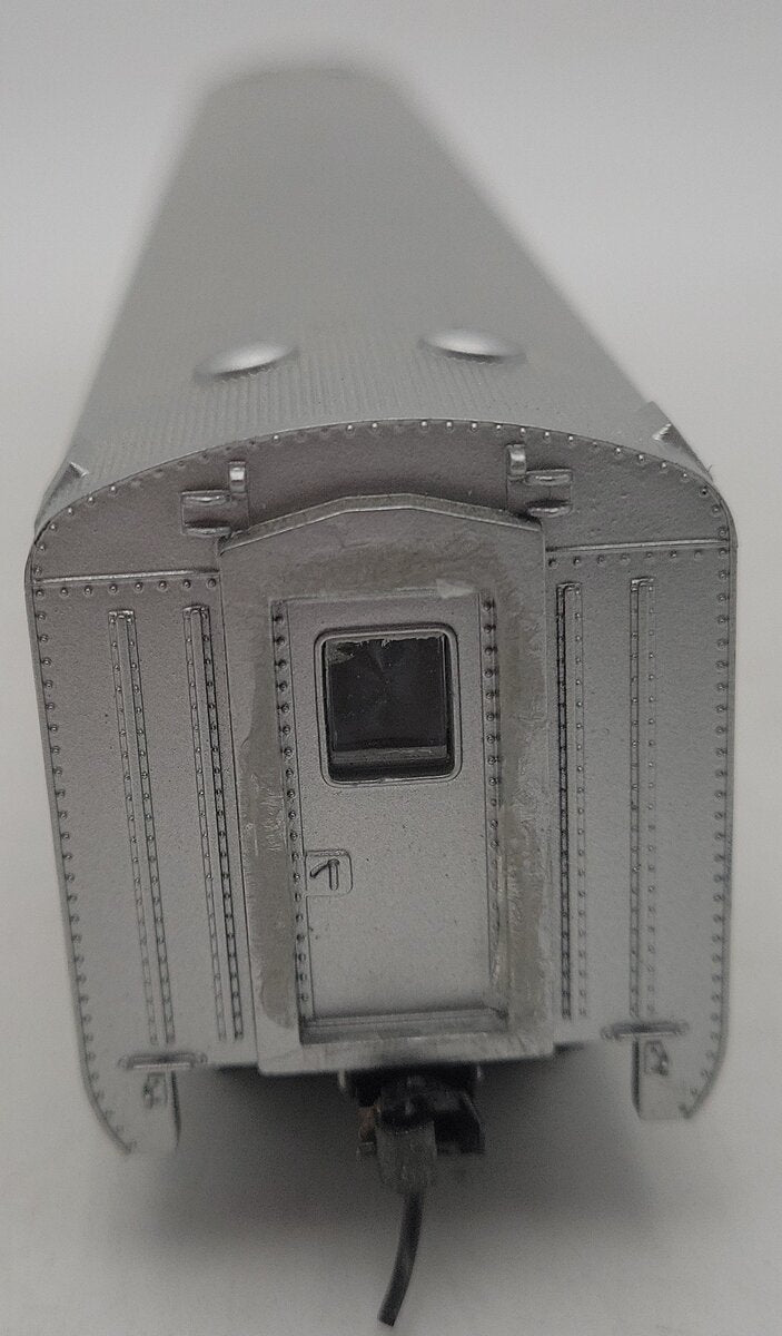 Athearn HO Scale Amtrack Passenger Car #7003 EX
