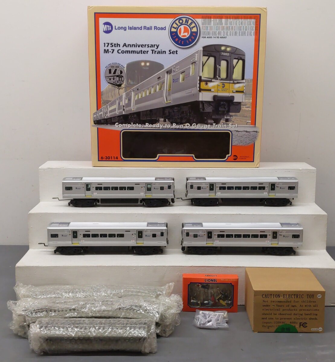 Lionel 6-30114 O Gauge Long Island Railroad M7 Anniversary Commuter Train Set LN/Box