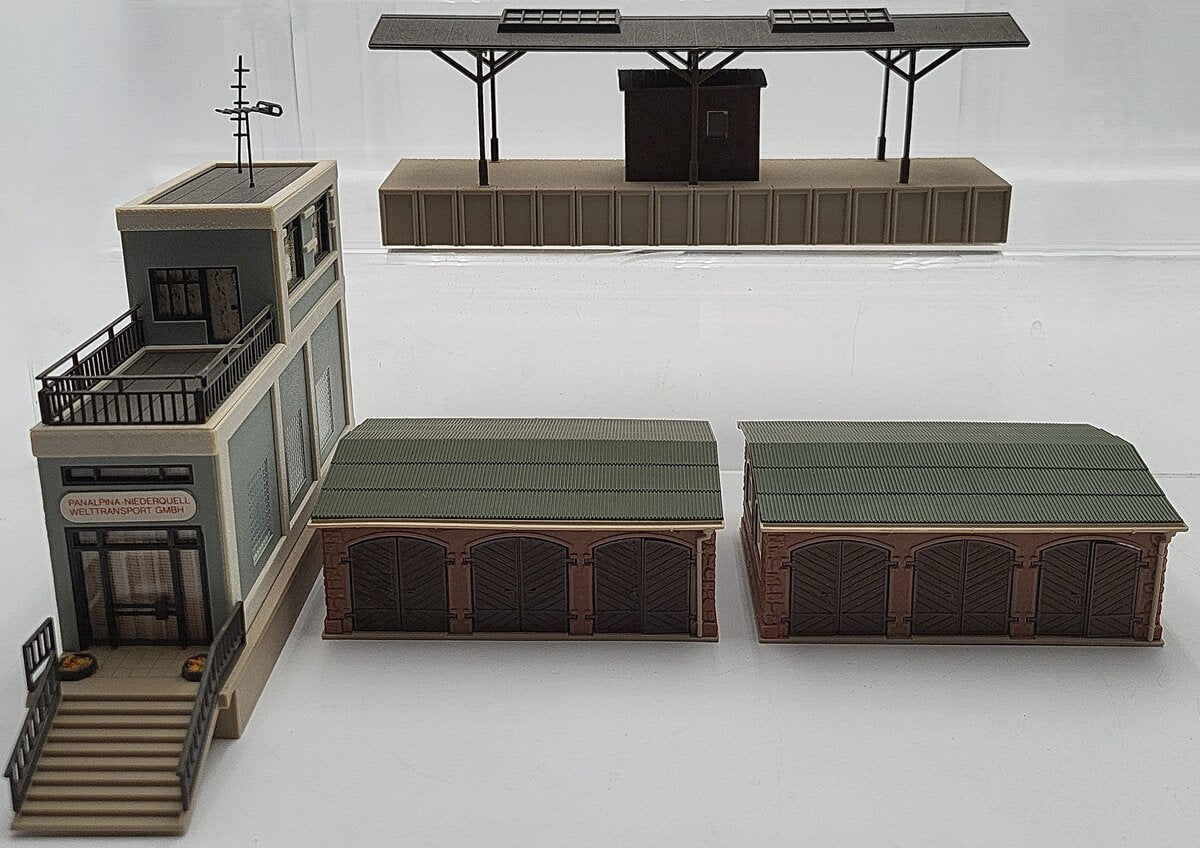 Vollmer HO Scale Assorted Assembled Buildings: 21359, 20268, 25970 [4] EX