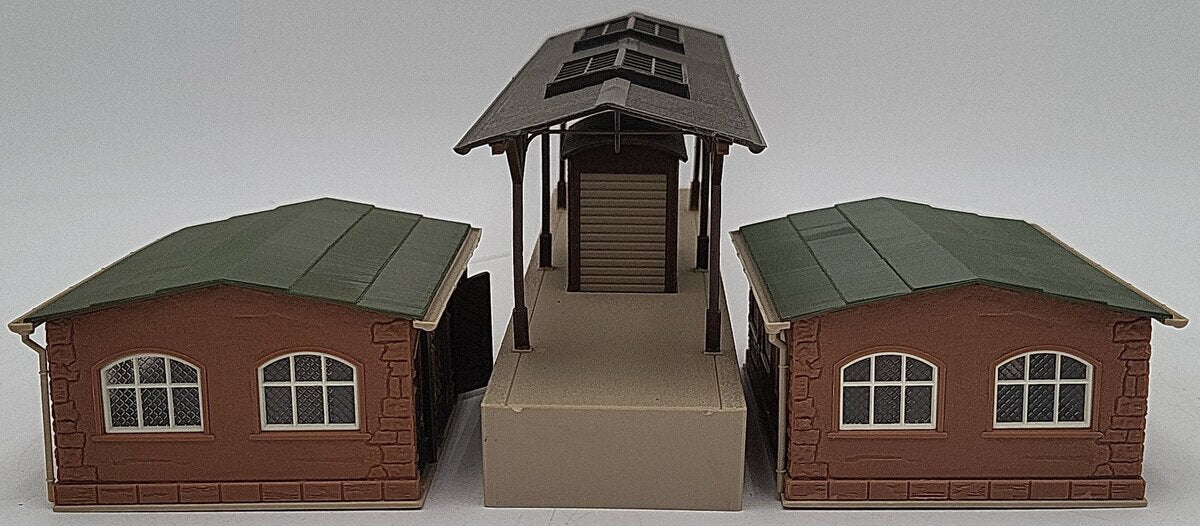 Vollmer HO Scale Assorted Assembled Buildings: 21359, 20268, 25970 [4] EX