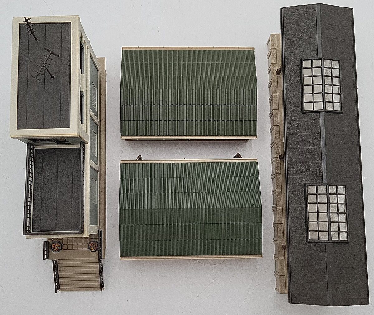 Vollmer HO Scale Assorted Assembled Buildings: 21359, 20268, 25970 [4] EX