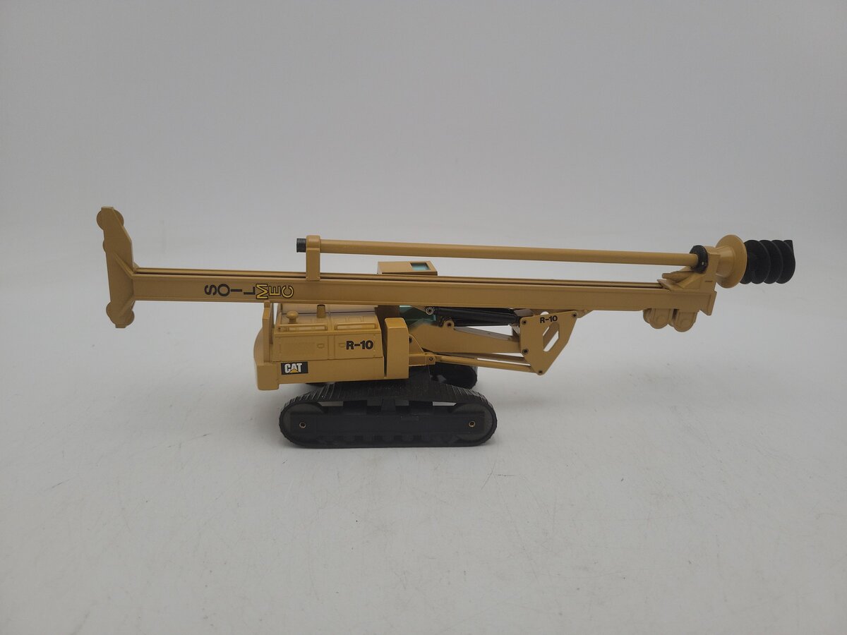 NZG 358 1:50 Scale Cat SoilMec R-10 Large Diameter Drilling Rig Diecast EX