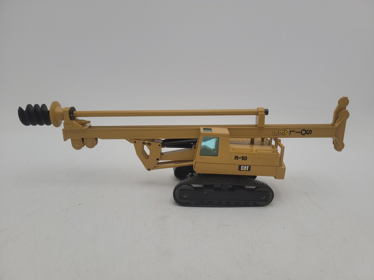 NZG 358 1:50 Scale Cat SoilMec R-10 Large Diameter Drilling Rig Diecast EX