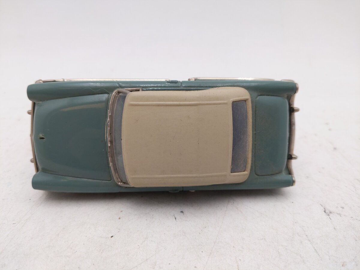 Collector's Classics 211805 1:43 1953 Ford Sunliner EX/Box