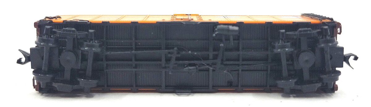 InterMountain 40501-11 HO PFE Double Herald Steel Sided Ice Bunker #47693 LN