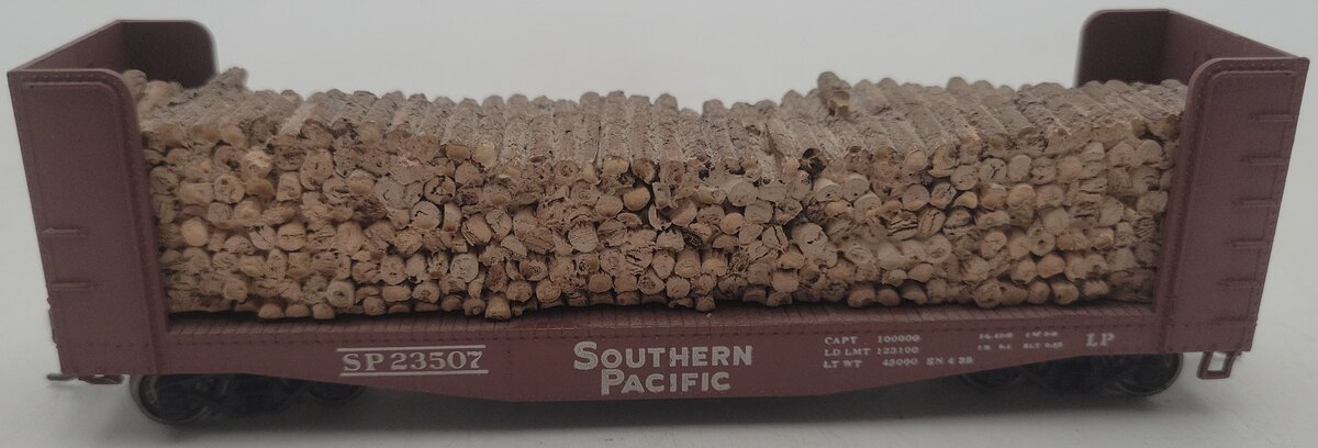 Walthers 932-2653 HO Scale Southern Pacific Flatcar #23507 W/ Wood & Braces EX/Box
