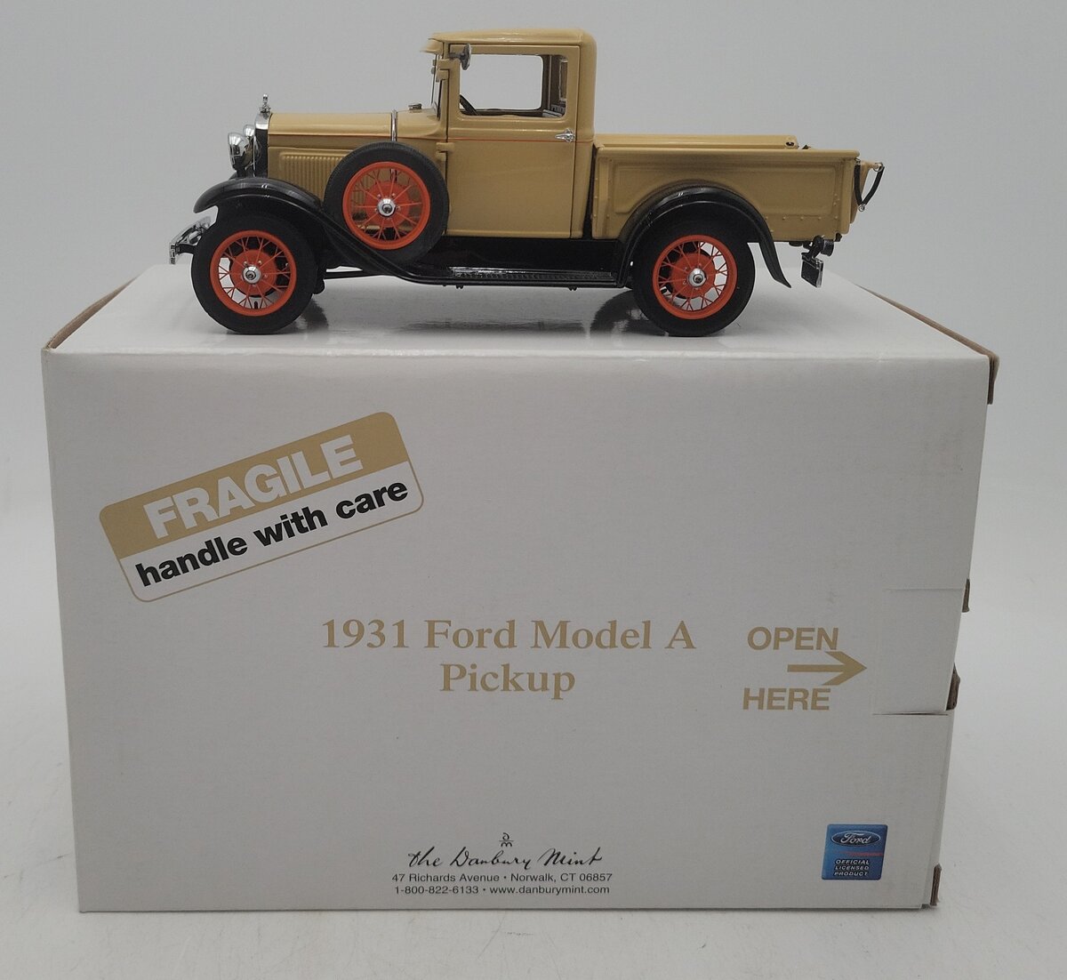 Danbury Mint 1:24 Scale 1931 Ford Model A Pickup Truck EX/Box