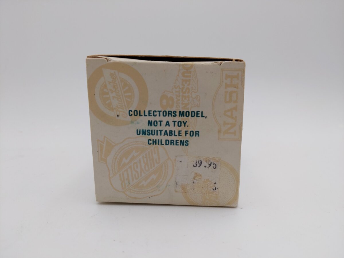Collector's Classics 210610 1:43 1955 Chevy Hard Top EX/Box