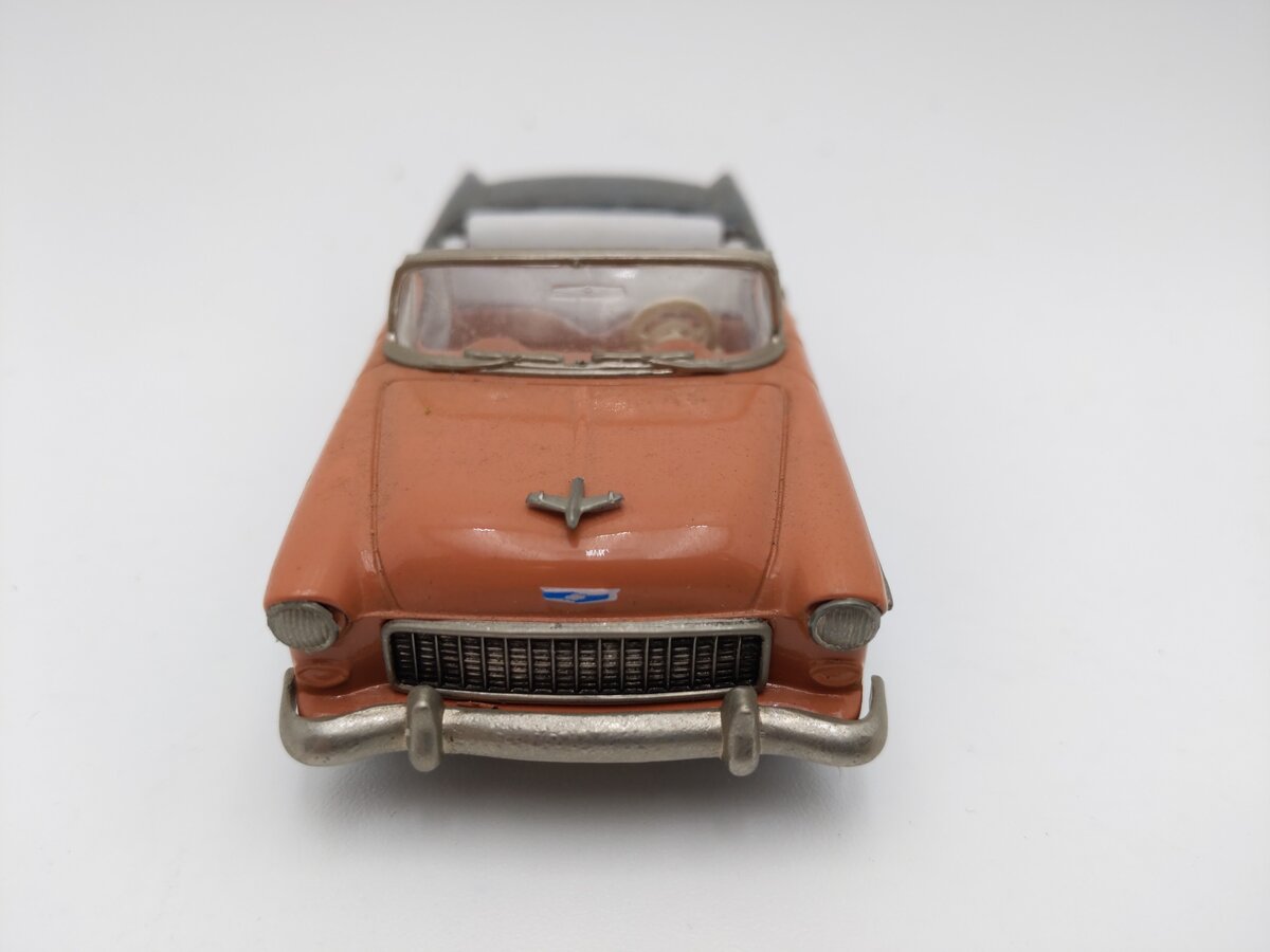Collector's Classics 210610 1:43 1955 Chevy Hard Top EX/Box