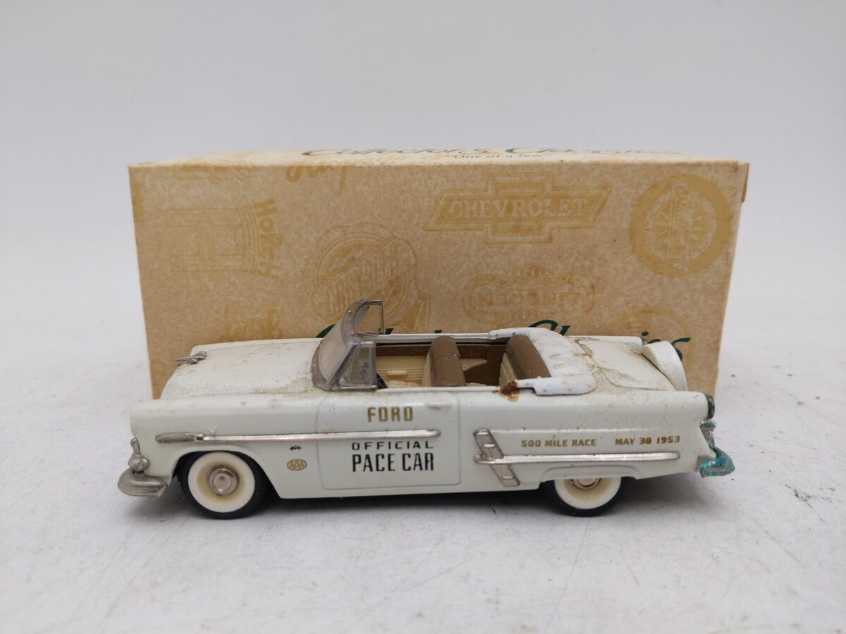 Collector's Classics 21499 1:43 1953 Ford Pace Car EX/Box