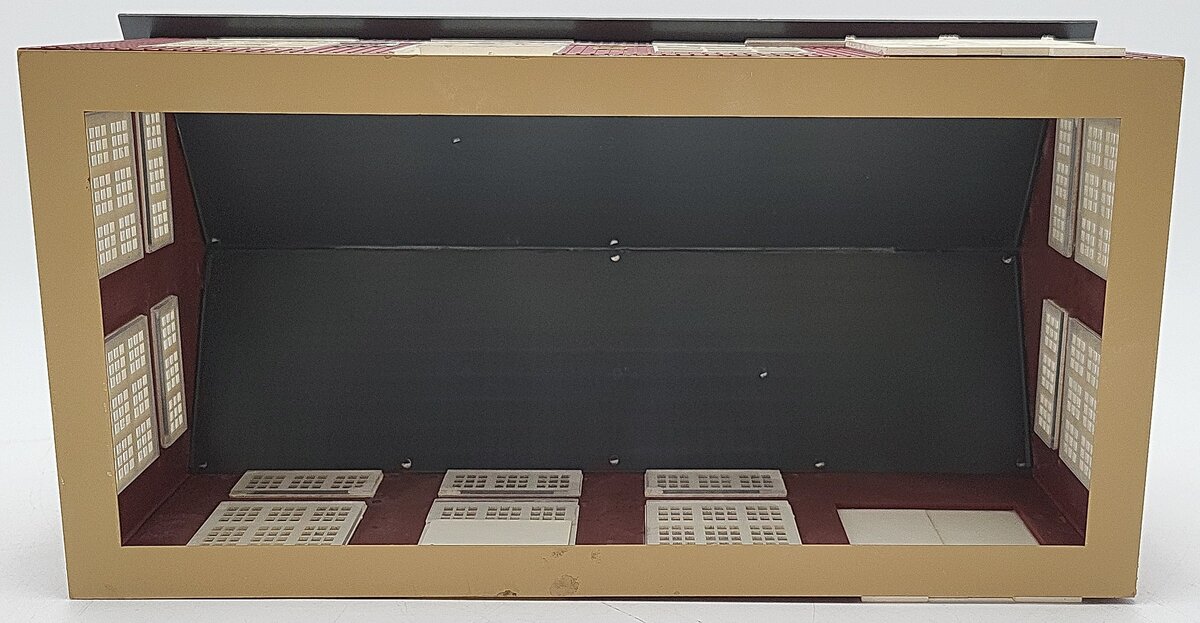 Walthers 933-2847 HO Built-Up Spooner Sash & Door - Assembled EX