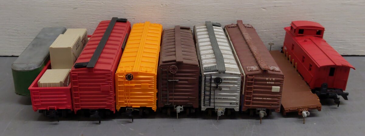 Lionel, Tyco, Athearn & Other HO Scale Freight Cars [8] VG