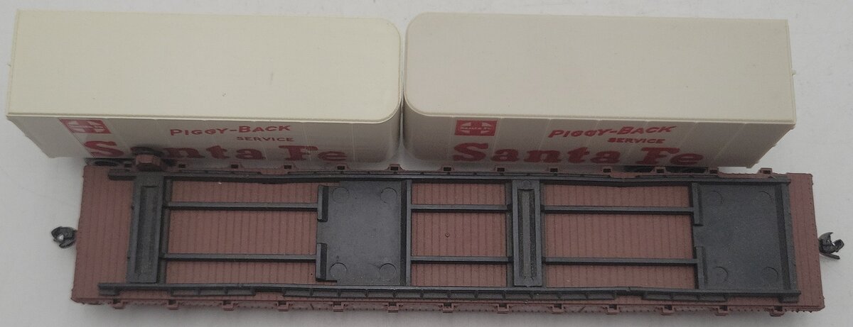 Athearn HO Scale Atchison Topeka Santa Fe Flatcar #93302 W/ Load EX