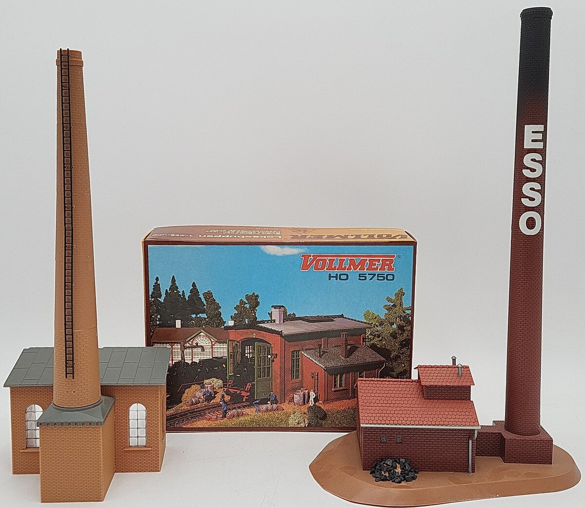 Vollmer & Other HO Scale Assorted Buildings: V551, 5750 [3] EX